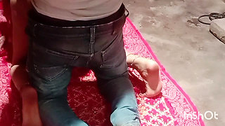 Mere pass ek hi Sadi hai, desi bhabhi ko pela