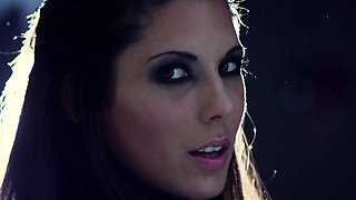 Brunette Solo Webcam Masturbation