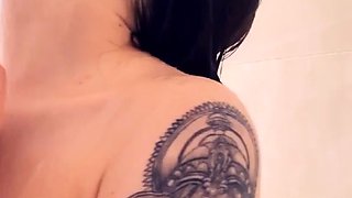 Amateur Webcam Cute Teen Plays Solo with Big Dildo