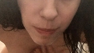 Brazilian brunette twerking and masturbating