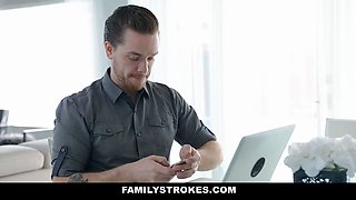 Holy hardcore macaroni! Kali Roses is so damn hot that you won't believe your eyes!