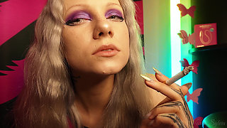 Sexy Teen Smoking a Cigarette and Shaking Her Tits!