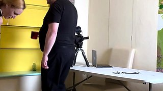 Cumshot amateur MILF suck and jerks dude in the bedroom