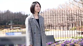 336KNB-207　超美形の奥様。単身赴任中の旦那とのSEXレスは早3年。とにかく 奥 が性感帯の欲求不満奥様のポルチオイキ必見！！
