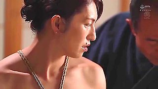 Roe-317 A Married Woman Who Became A Bondage Model - Training Sex With Pleasure-filled Hemp Rope - Saki Oishi