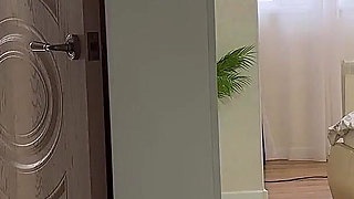 Horny stepdaughter sucked off her stepfather and let him fuck her pussy