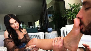 Naughty Babe April Olsen Settles Her Love Life With A Bang