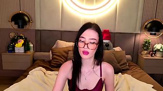 amateur nyxii fingering herself on live webcam