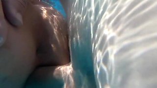 Fucking In The Pool On Holiday