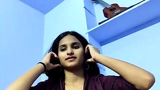 Love Chat Big Boobs Brunette Masturbating For Cam