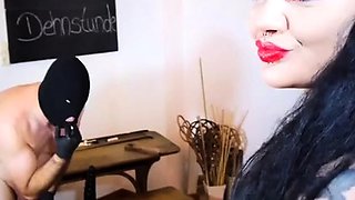 Mistress Dominique plastique instruction slave for taking