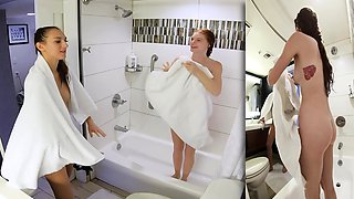 This horny amateur dirty talked teen masturbates in shower