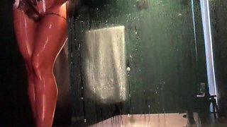amateur blonde solo webcam