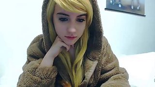 Amateur Teen with Huge Dildo Masturbating on Webcam