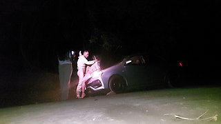 App Driver Has Sex with Two Female Passengers on the Road