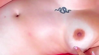 Sucking Clitoris While Skiing in Snow