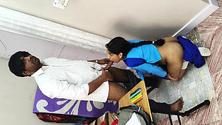 Desi Indian school girl tight pussy fuck in oyo GF BF Xxx, Desi indian MMS School girl sex