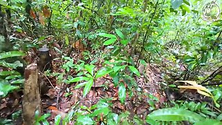 Thai Teen Girls 4K: Amateur Asian Babes Walking in Forest Pick Mushrooms Together