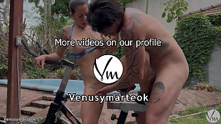 My Wife Gives Me a Blowjob in the Yard and I Cum Inside Her Pussy.