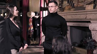 VIVID Step-Siblings Abigail & Seth Plot Seduction of Teen
