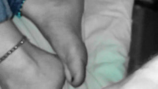 Cum on her feet