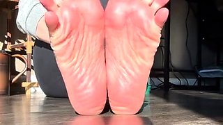 Foot fetish Handjob POV