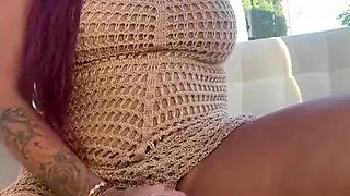 TRANSSEX LINDA DEMONSTRATING OFF HER MEATY TRUNK