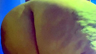 amateur raintree03 flashing ass on live webcam