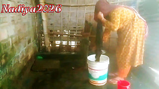 How does Ami take a shower in the bathroom.