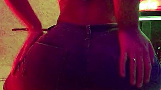 Close up amateur masturbating solo